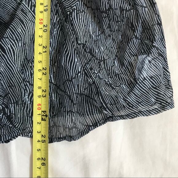 EUC Theory Sleeveless Silk Top Semi Sheer Sz M - Picture 7 of 8